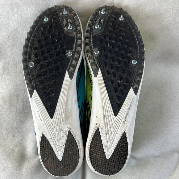 Brooks XC racing spikes - Picture 3 of 10